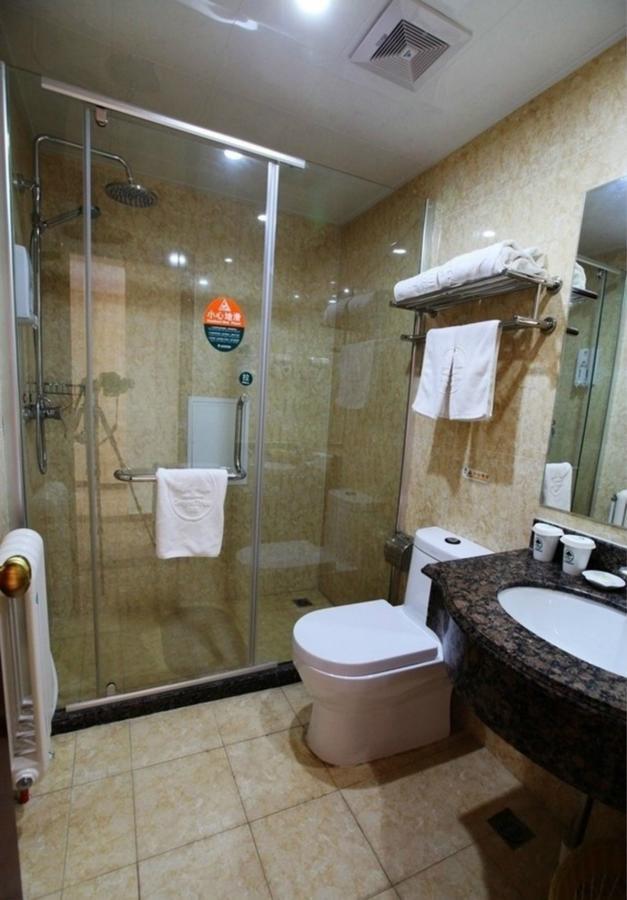 Greentree Inn Shanghai Hongqiao Metro Station Express Hotel Exterior foto
